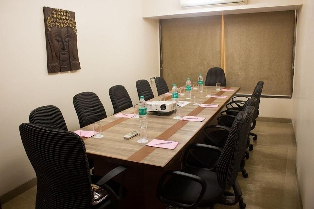 Jyoti Dwelling Hotel Mumbai Ngoại thất bức ảnh