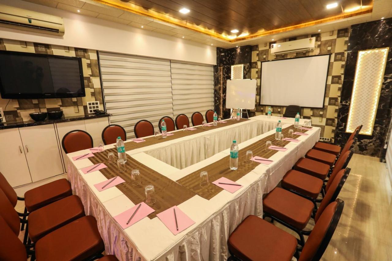 Jyoti Dwelling Hotel Mumbai Ngoại thất bức ảnh